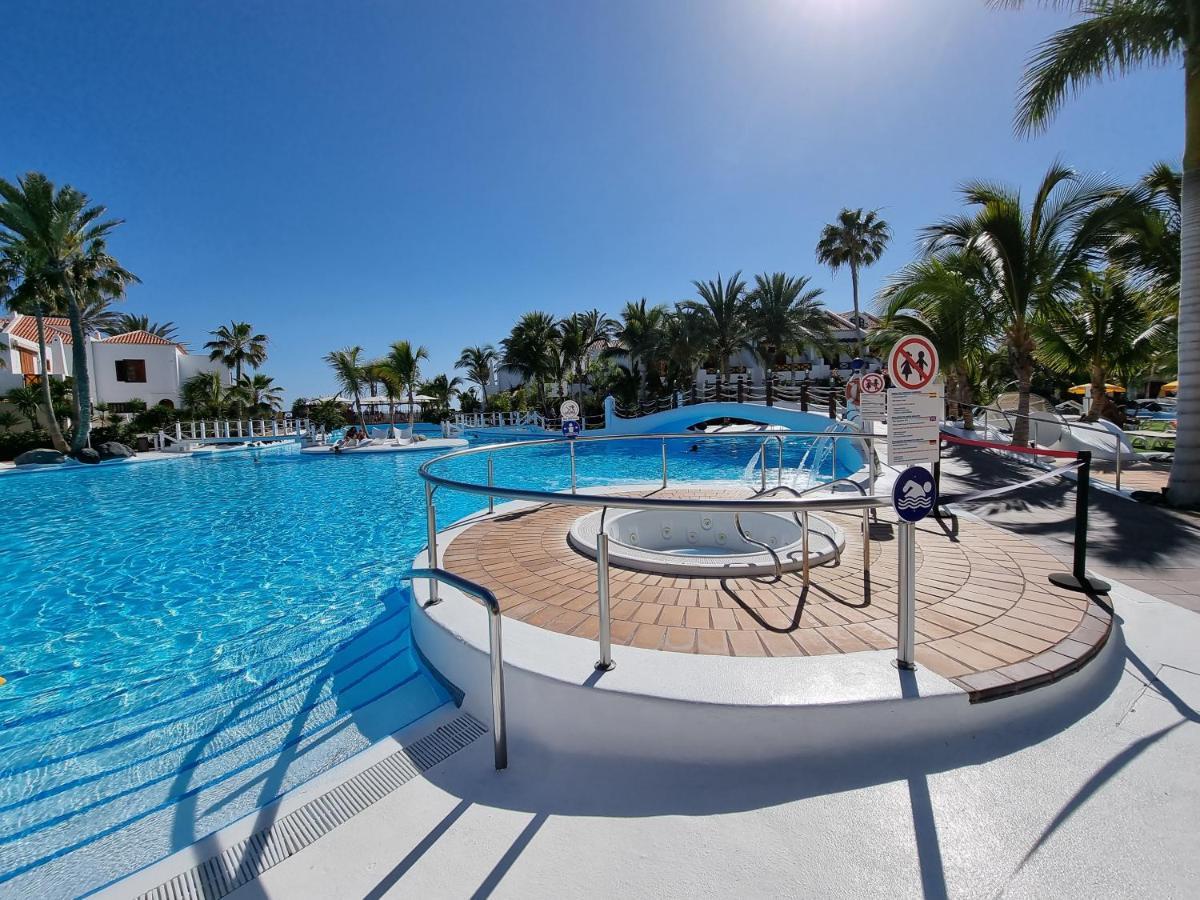 Studio Apartment No 1 Directly On The Beach And Sea, Terrace, Heated Pool, Wifi Playa de las Americas (Tenerife) Exterior foto