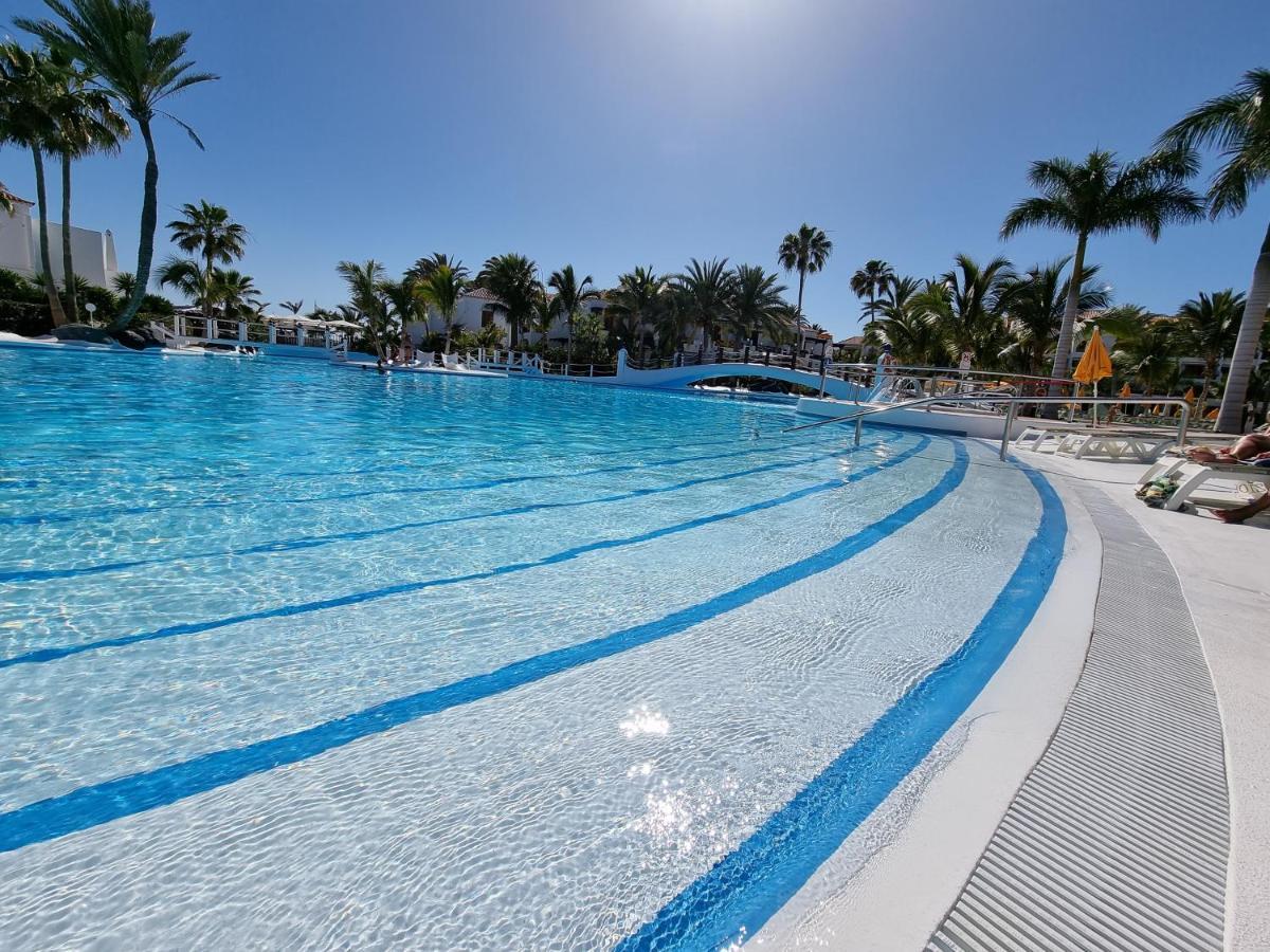 Studio Apartment No 1 Directly On The Beach And Sea, Terrace, Heated Pool, Wifi Playa de las Americas (Tenerife) Exterior foto