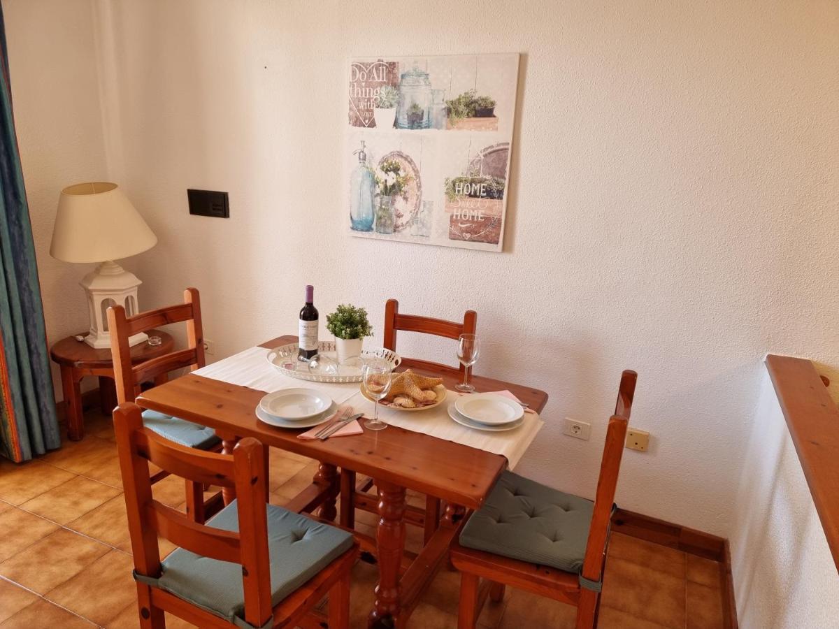 Studio Apartment No 1 Directly On The Beach And Sea, Terrace, Heated Pool, Wifi Playa de las Americas (Tenerife) Exterior foto